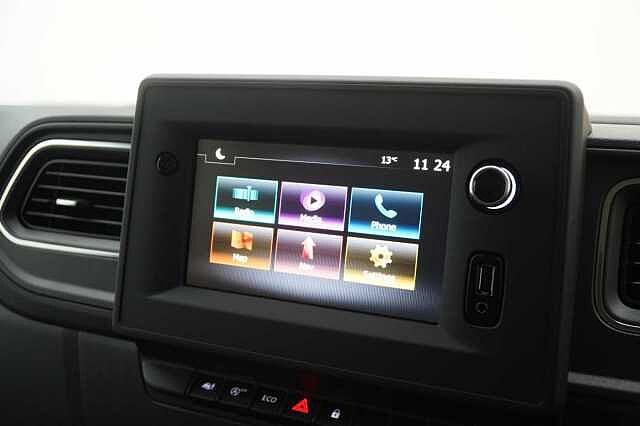 Nissan Interstar 2.3 dCi 135 Tekna L3 H2 3.5T Panel Van