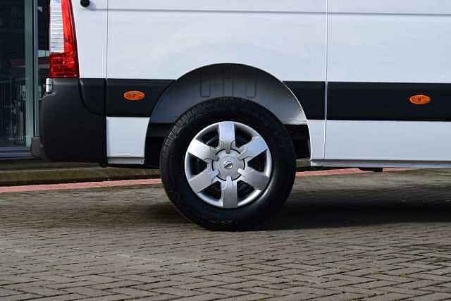 Nissan Interstar 2.3 dCi 135 Tekna L3 H2 3.5T Panel Van