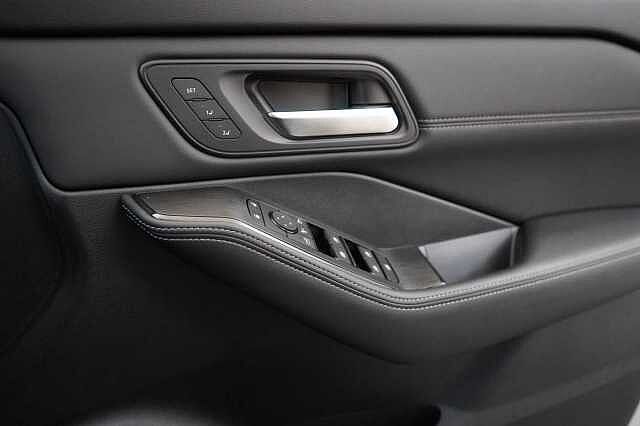 Nissan X-Trail 1.5 213 e-Power e-4ORCE N-Trek Auto with 7 Seats + Nav and 360 View Cameras