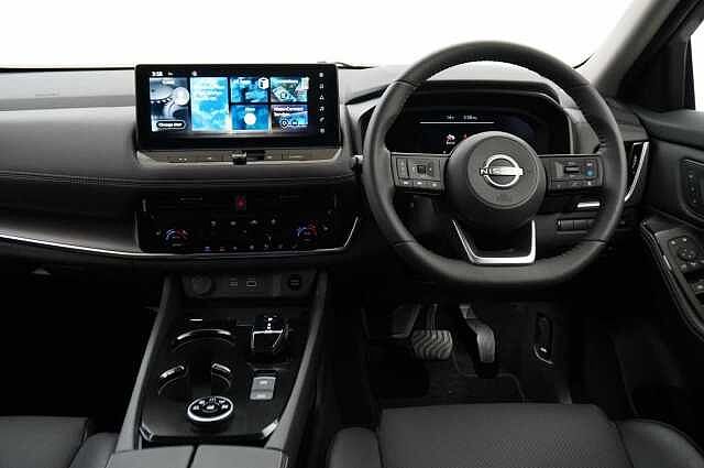Nissan X-Trail 1.5 213 e-Power e-4ORCE N-Trek Auto with 7 Seats + Nav and 360 View Cameras