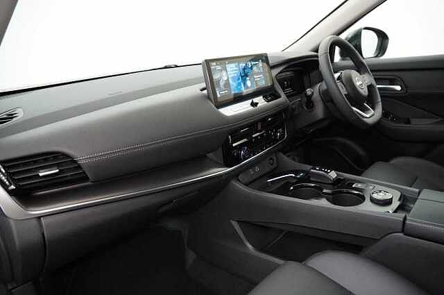 Nissan X-Trail 1.5 213 e-Power e-4ORCE N-Trek Auto with 7 Seats + Nav and 360 View Cameras
