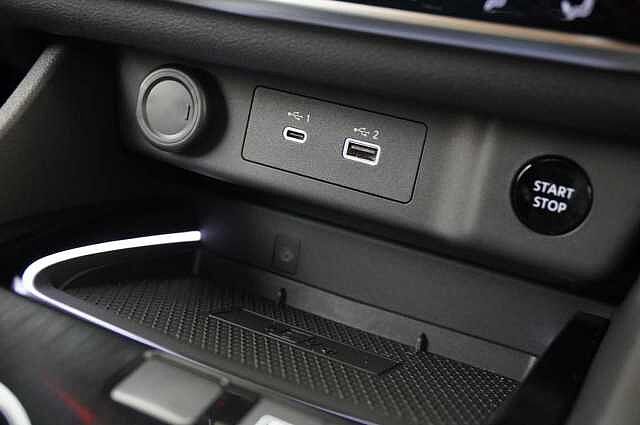 Nissan X-Trail 1.5 213 e-Power e-4ORCE N-Trek Auto with 7 Seats + Nav and 360 View Cameras