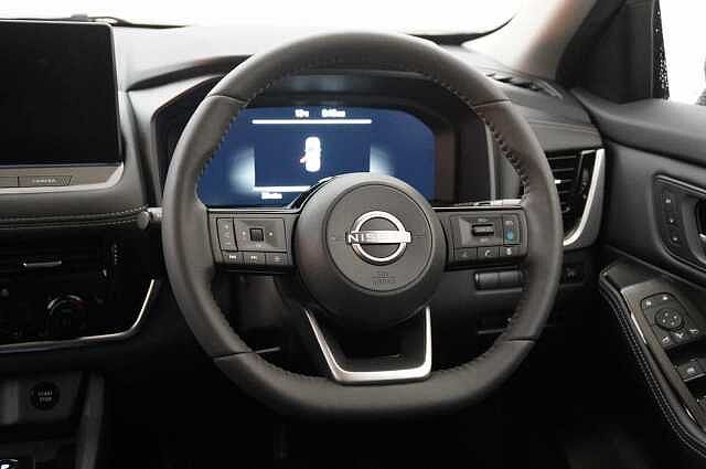 Nissan X-Trail 1.5 213 e-Power e-4ORCE N-Trek Auto with 7 Seats + Nav and 360 View Cameras