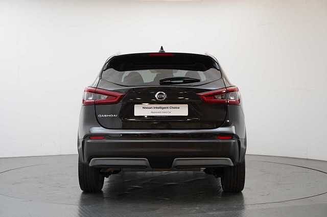 Nissan Qashqai 1.6 dCi 130 2WD Tekna X-Tronic Auto with Glass Roof and BOSE Premium Audio