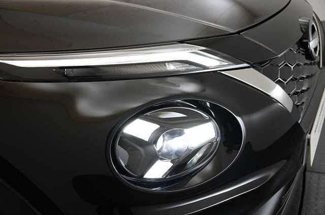 Nissan Juke 1.6 143 HEV Hybrid N-Connecta Auto with Sat Nav and Rear View Camera