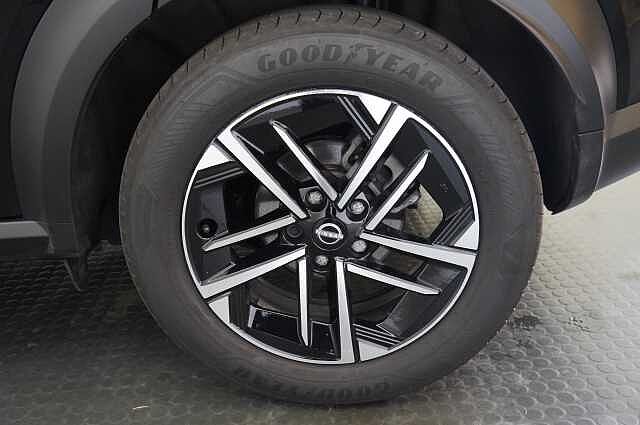 Nissan Juke 1.6 143 HEV Hybrid N-Connecta Auto with Sat Nav and Rear View Camera