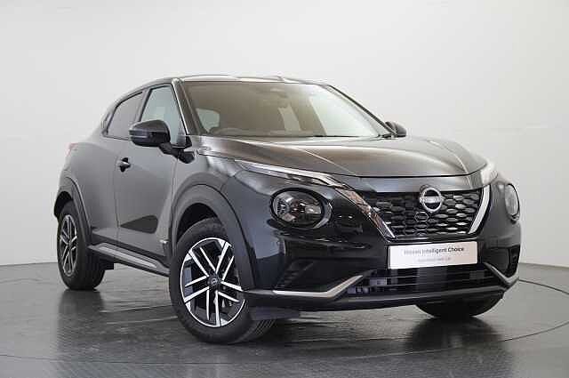 Nissan Juke 1.6 143 HEV Hybrid N-Connecta Auto with Sat Nav and Rear View Camera