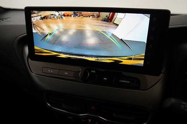 Nissan Juke 1.6 143 HEV Hybrid N-Connecta Auto with Sat Nav and Rear View Camera