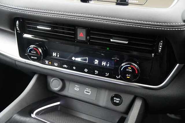 Nissan X-Trail 1.5 e-Power e-4ORCE 213 N-Connecta Auto with 7 Seats and Nav + 360 Cameras