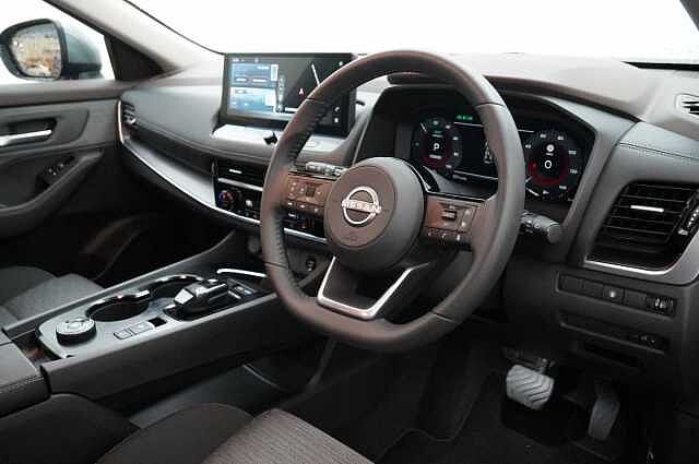 Nissan X-Trail 1.5 e-Power e-4ORCE 213 N-Connecta Auto with 7 Seats and Nav + 360 Cameras