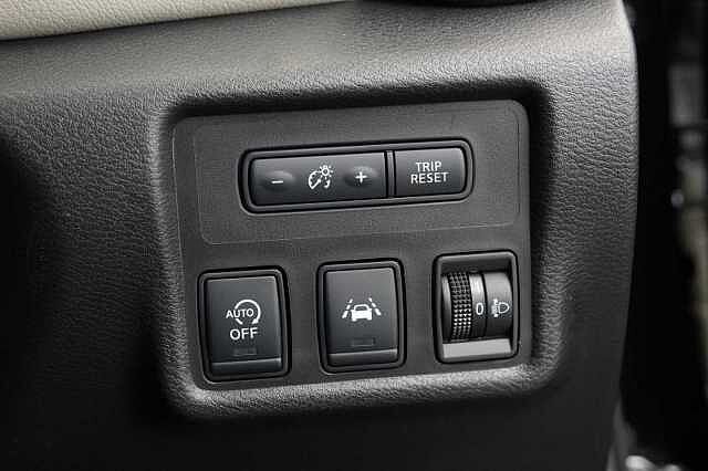 Nissan Micra 1.0 IG-T 92 Acenta X-Tronic Auto with Air Con &amp; Apple / Android Integration