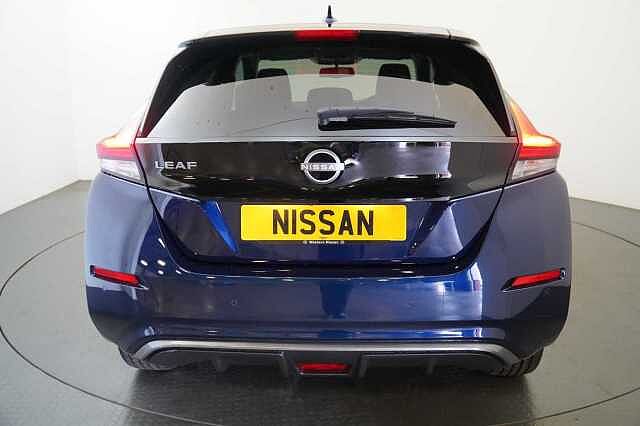 Nissan LEAF 39KW Tekna Auto with BOSE Audio and Pro Pilot Technology