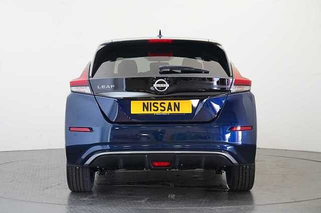 Nissan LEAF 39KW Tekna Auto with BOSE Audio and Pro Pilot Technology