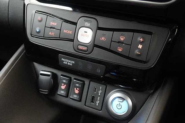 Nissan LEAF 39KW Tekna Auto with BOSE Audio and Pro Pilot Technology