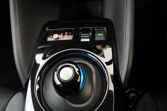 Nissan LEAF 39KW Tekna Auto with BOSE Audio and Pro Pilot Technology