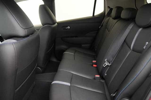 Nissan LEAF 39KW Tekna Auto with BOSE Audio and Pro Pilot Technology