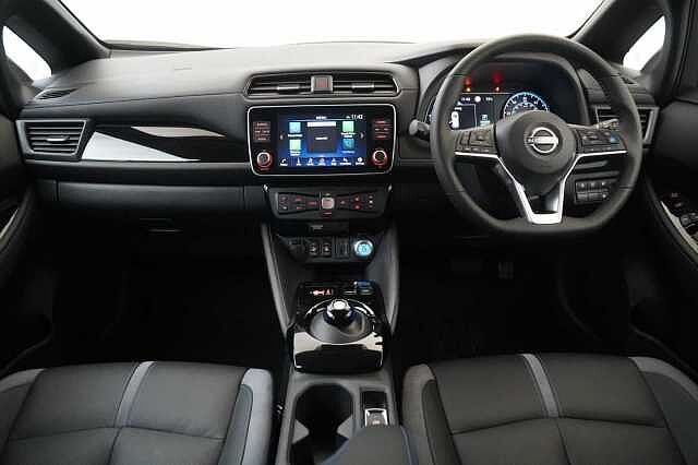 Nissan LEAF 39KW Tekna Auto with BOSE Audio and Pro Pilot Technology