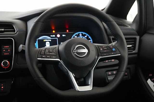 Nissan LEAF 39KW Tekna Auto with BOSE Audio and Pro Pilot Technology