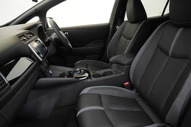 Nissan LEAF 39KW Tekna Auto with BOSE Audio and Pro Pilot Technology