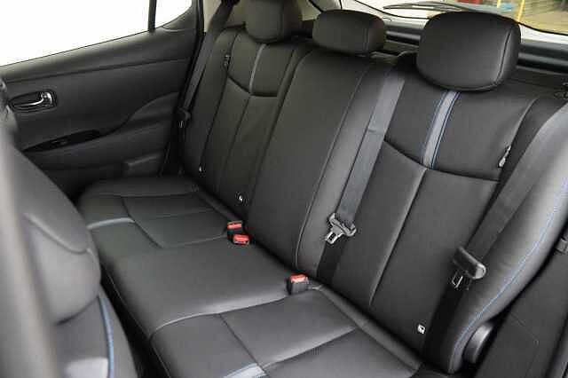 Nissan LEAF 40KW Tekna Auto with BOSE Audio and Pro Pilot Technology