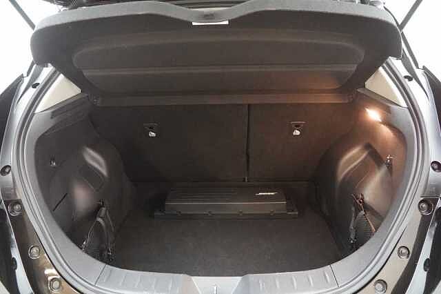 Nissan LEAF 40KW Tekna Auto with BOSE Audio and Pro Pilot Technology