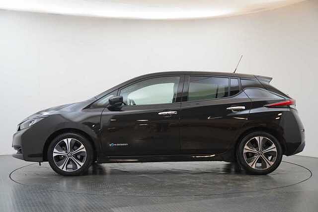 Nissan LEAF 40KW Tekna Auto with BOSE Audio and Pro Pilot Technology