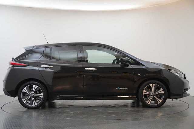 Nissan LEAF 40KW Tekna Auto with BOSE Audio and Pro Pilot Technology