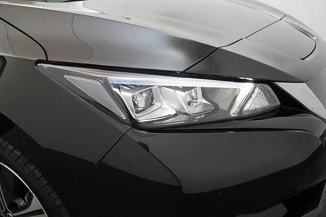 Nissan LEAF 40KW Tekna Auto with BOSE Audio and Pro Pilot Technology