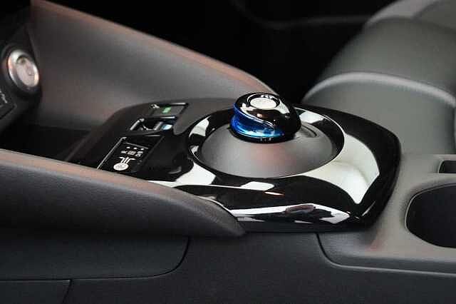 Nissan LEAF 40KW Tekna Auto with BOSE Audio and Pro Pilot Technology