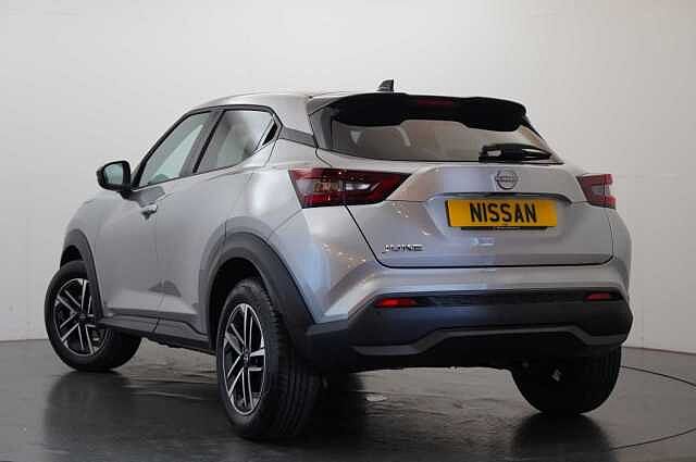 Nissan Juke 1.0 DIG-T 114 N-Connecta with Sat Nav and Rear View Camera