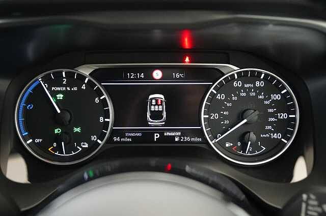 Nissan Qashqai 1.5 190 e-Power Acenta Premium Auto with Rear View Camera