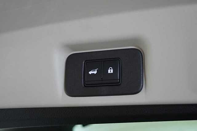 Nissan ARIYA 63KW Advance Auto with Sky Roof Pack + Sat Nav and 360 View Cameras