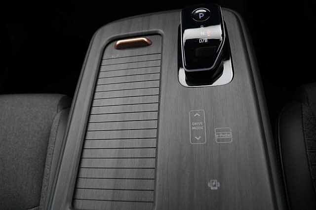 Nissan ARIYA 63KW Advance Auto with Sky Roof Pack + Sat Nav and 360 View Cameras