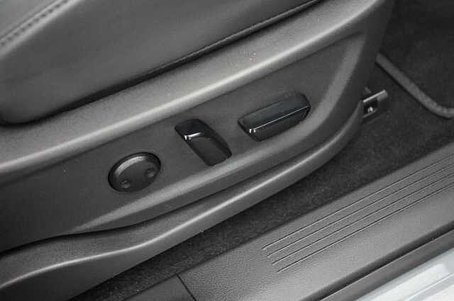 Nissan ARIYA 63KW Advance Auto with Sky Roof Pack + Sat Nav and 360 View Cameras