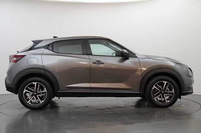 Nissan Juke 1.0 DIG-T 114 N-Connecta DCT Auto with Sat Nav and Rear View Camera