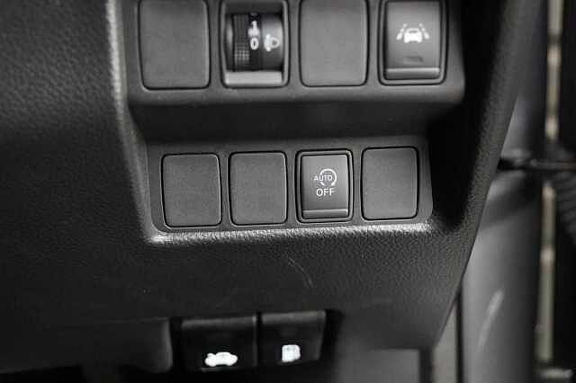 Nissan Qashqai 1.3 DIG-T 160 Acenta Premium with Sat Nav and Rear View Camera