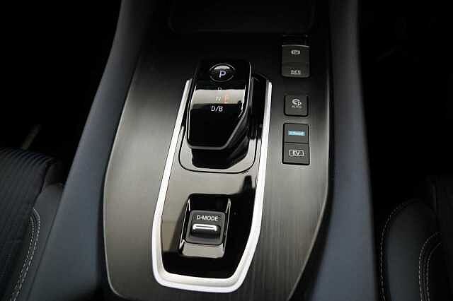 Nissan Qashqai 1.5 190 e-Power Tekna Auto with Sat Nav + 360 View Cameras and Glass Roof