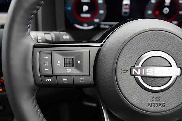 Nissan Qashqai 1.5 190 e-Power Tekna Auto with Sat Nav + 360 View Cameras and Glass Roof