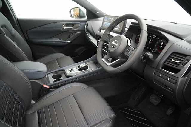 Nissan Qashqai 1.5 190 e-Power Tekna Auto with Sat Nav + 360 View Cameras and Glass Roof
