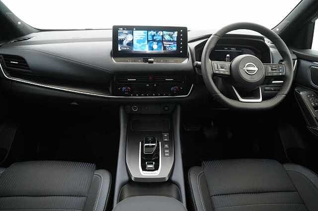 Nissan Qashqai 1.5 190 e-Power Tekna Auto with Sat Nav + 360 View Cameras and Glass Roof
