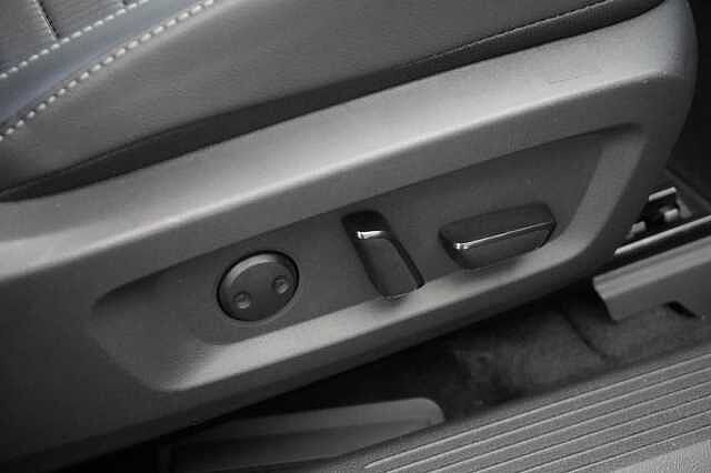 Nissan Qashqai 1.5 190 e-Power Tekna Auto with Sat Nav + 360 View Cameras and Glass Roof