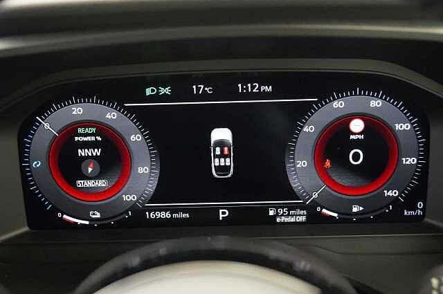 Nissan Qashqai 1.5 e-Power 190 Tekna Auto with Sat Nav + 360 View Cameras and Glass Roof