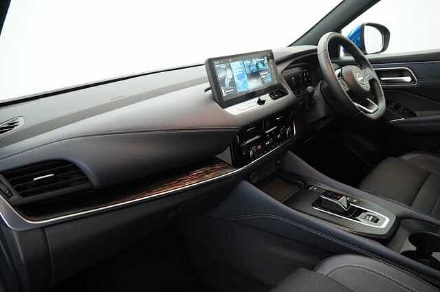 Nissan Qashqai 1.5 e-Power 190 Tekna Auto with Sat Nav + 360 View Cameras and Glass Roof