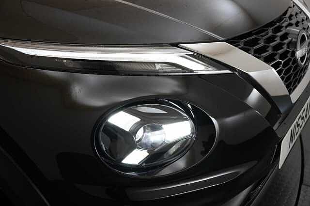 Nissan Juke 1.0 DIG-T 114 N-Connecta with Sat Nav and Rear View Camera