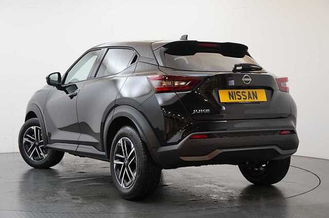 Nissan Juke 1.0 DIG-T 114 N-Connecta with Sat Nav and Rear View Camera