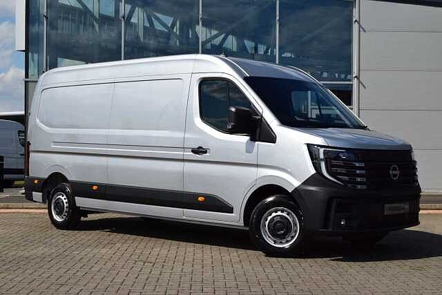 Nissan Interstar 2.0 dCi 150 Acenta L3 H2 3.5T Panel Van