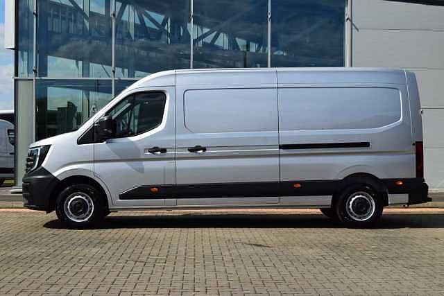 Nissan Interstar 2.0 dCi 150 Acenta L3 H2 3.5T Panel Van