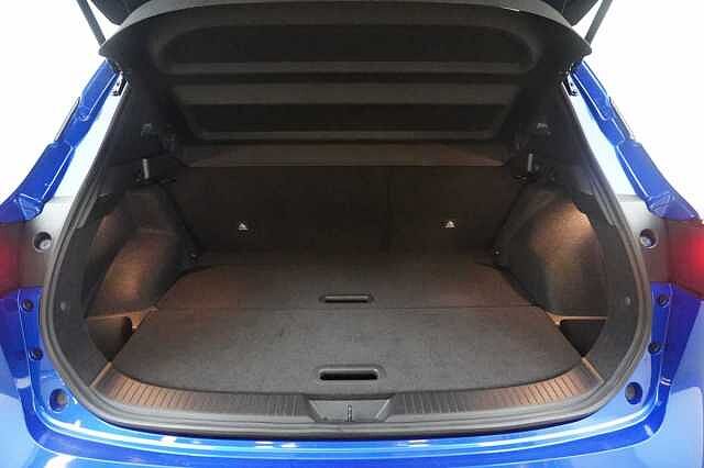 Nissan Qashqai 1.3 DIG-T MH 140 N-Connecta with Sat Nav + 360 Cameras and Glass Roof Pack