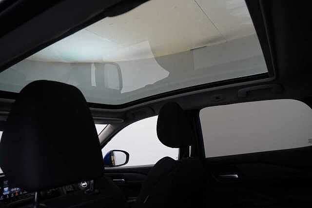 Nissan Qashqai 1.3 DIG-T MH 140 N-Connecta with Sat Nav + 360 Cameras and Glass Roof Pack