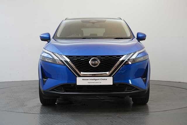 Nissan Qashqai 1.3 DIG-T MH 140 N-Connecta with Sat Nav + 360 Cameras and Glass Roof Pack
